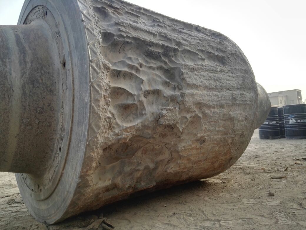 2-Roller-Press-Need-To-Be-Hardfacing